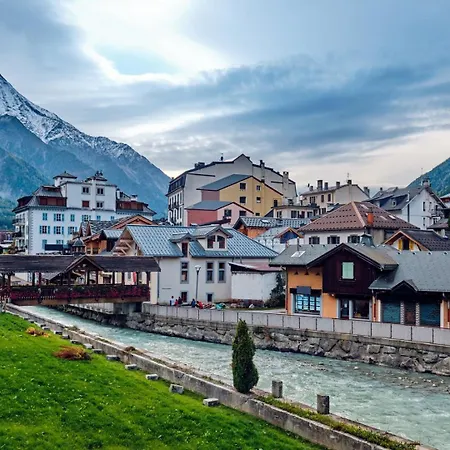 Floor Mansard - Mont Blanc Haven Апартаменти *